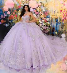 PR30196 Princesa by Ariana Vara