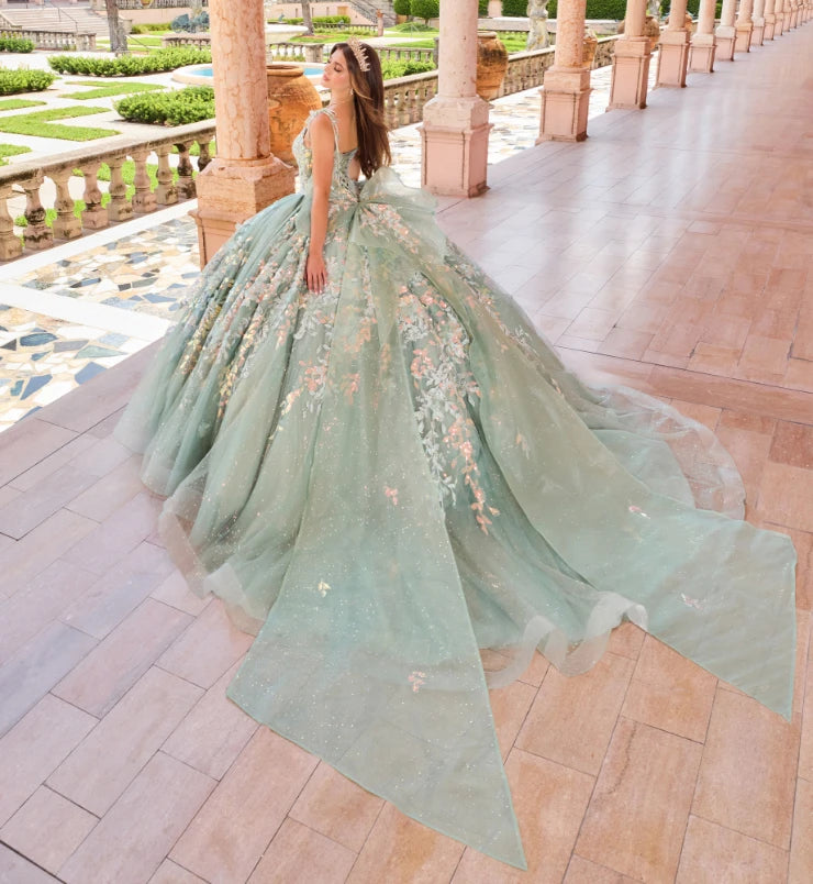 PR30157 Princesa by Ariana Vara