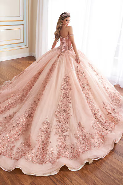 PR30171 Princesa by Ariana Vara