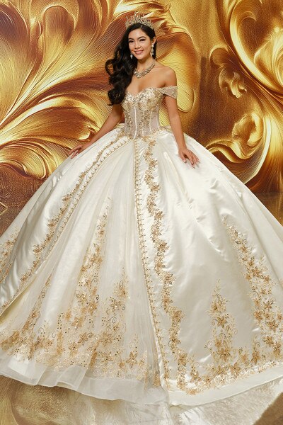 PR30210 Princesa by Ariana Vara