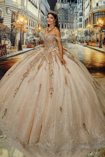 PR30224 Princesa by Ariana Vara