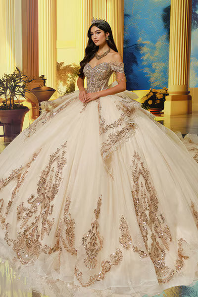 PR30226 Princesa by Ariana Vara